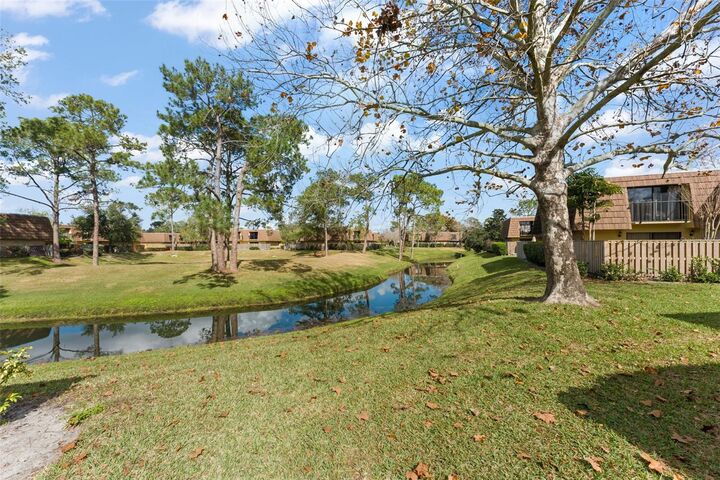 Property Photo:  5327 Bamboo Court 426  FL 32811 