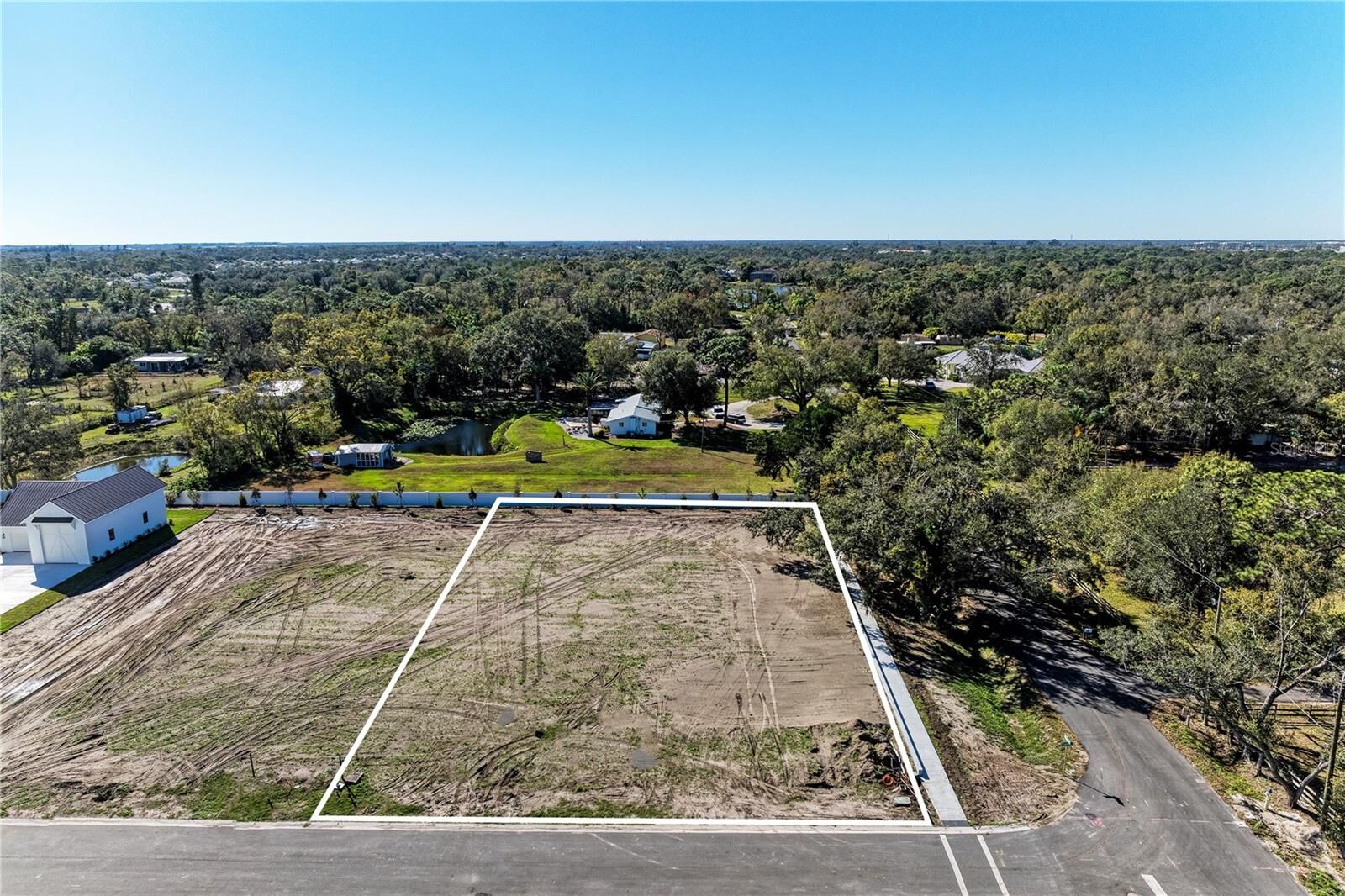 Property Photo:  6601 Paladin Court  FL 34241 