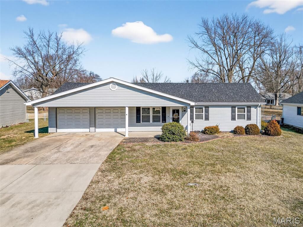 Property Photo:  409 Saint Joseph Avenue  MO 63366 