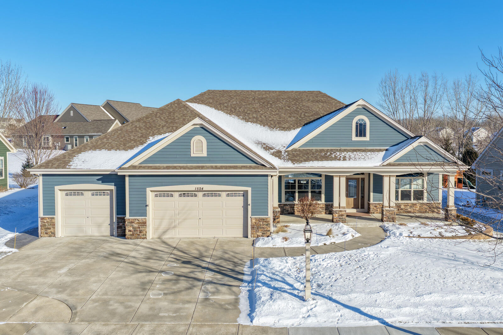 Property Photo:  1524 Mohican Trl  WI 53189 