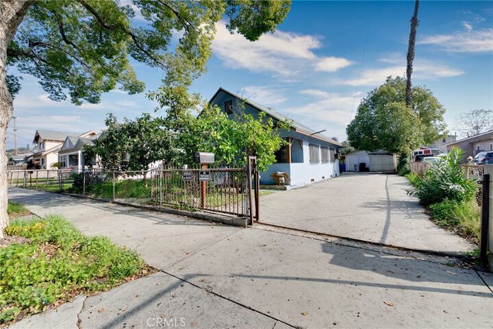 Property Photo: 2112 Lincoln Park CA 90031