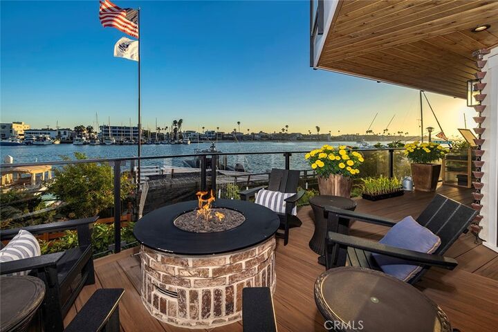 Property Photo:  5903 E Corso Di Napoli  CA 90803 