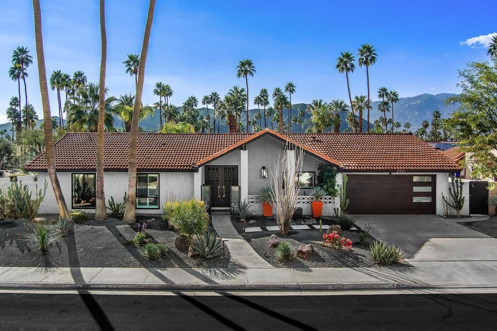 Property Photo: 2997 E Alta Loma Drive CA 92264