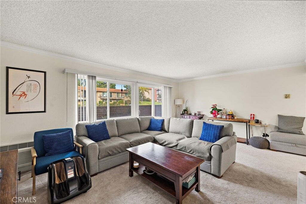 Property Photo: 3019 Via Buena Vista B CA 92637