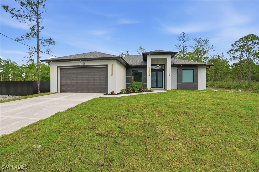 Property Photo:  1710 Williams Avenue  FL 33972 