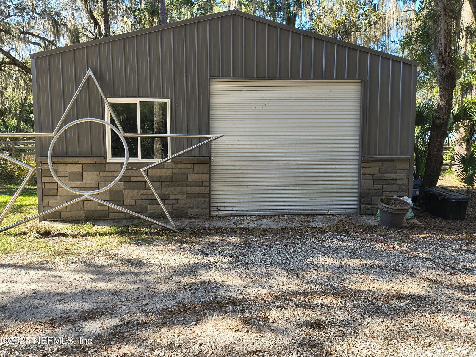 Property Photo: 120 Herja Acre Lane FL 32177