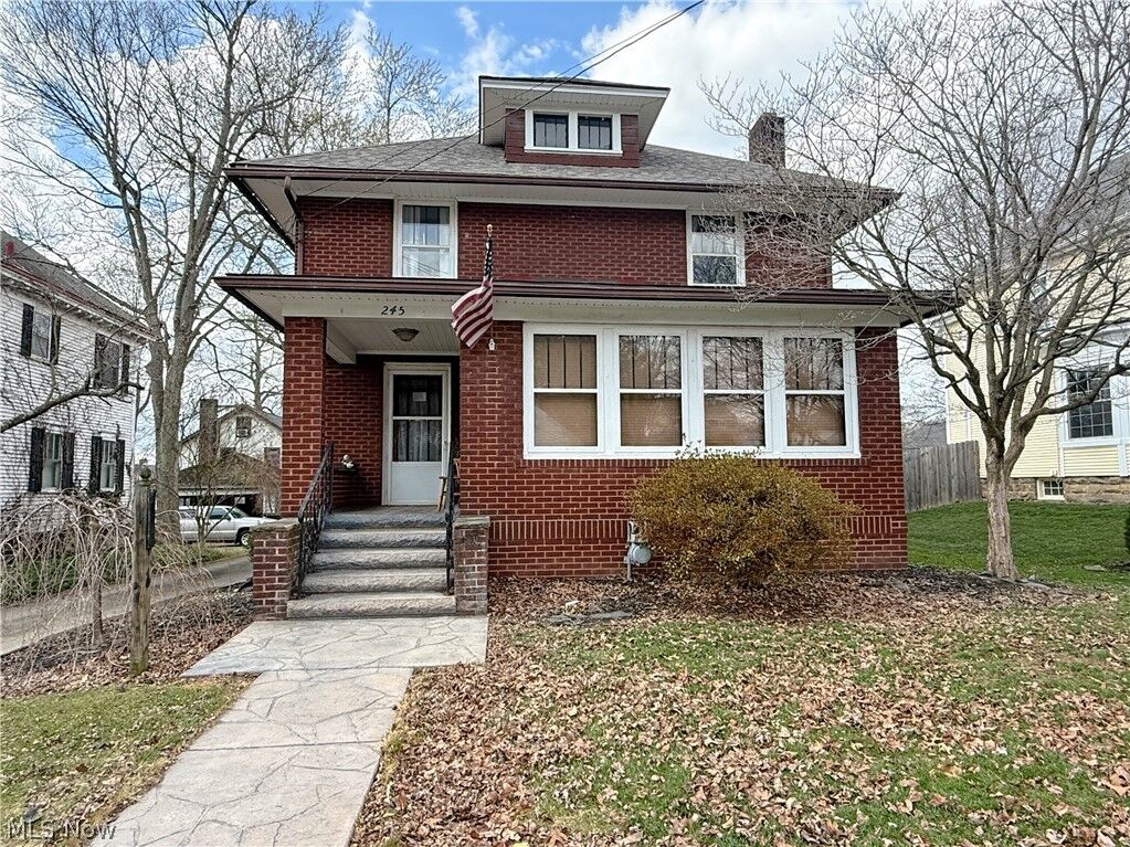 Property Photo: 245 Highland Avenue OH 44460
