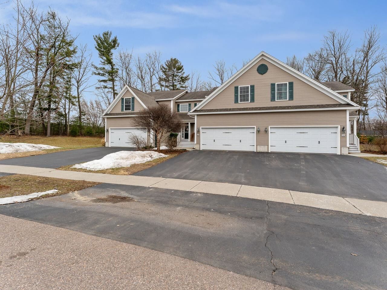 Property Photo:  209 Fox Run  VT 05446 