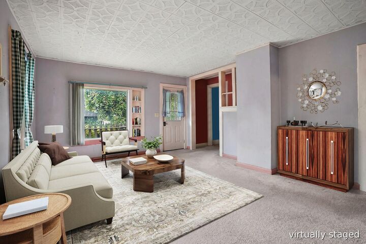 Property Photo: 1409 Hillsboro Avenue N MN 55427