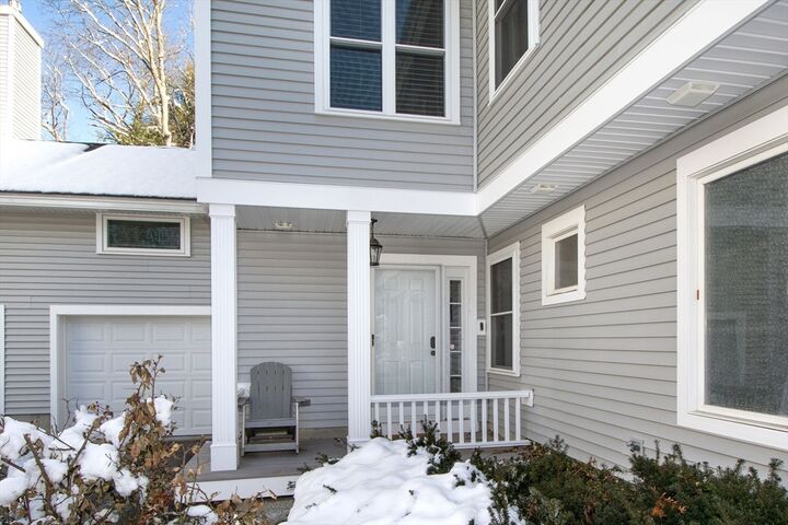 Property Photo:  5 Blueberry Ct 5  MA 02370 