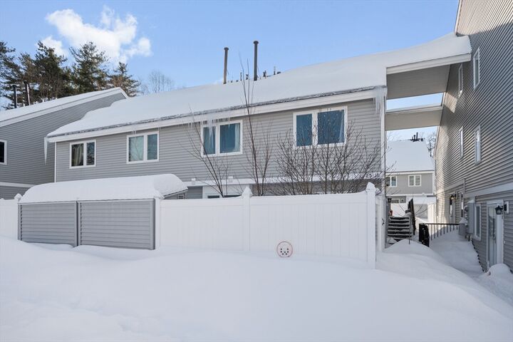 Property Photo:  25 Meadow Pond Dr J  MA 01453 