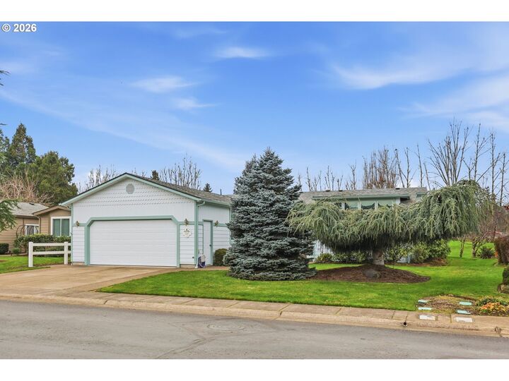 Property Photo:  141 Village Dr  OR 97424 