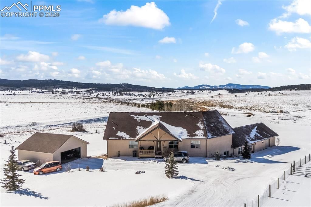 Property Photo:  112 Ridge Point Circle  CO 80814 