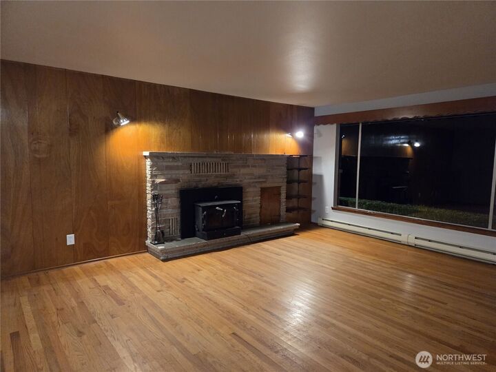 Property Photo: 22221 45th Ave SE WA 98021