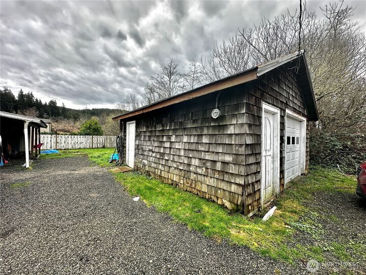 Property Photo: 1620 Broadway Avenue WA 98550