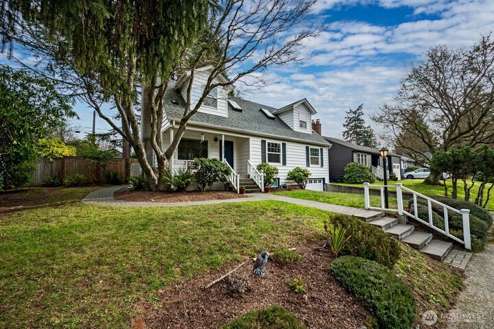 Property Photo:  8222  38th Avenue NE  WA 98115 