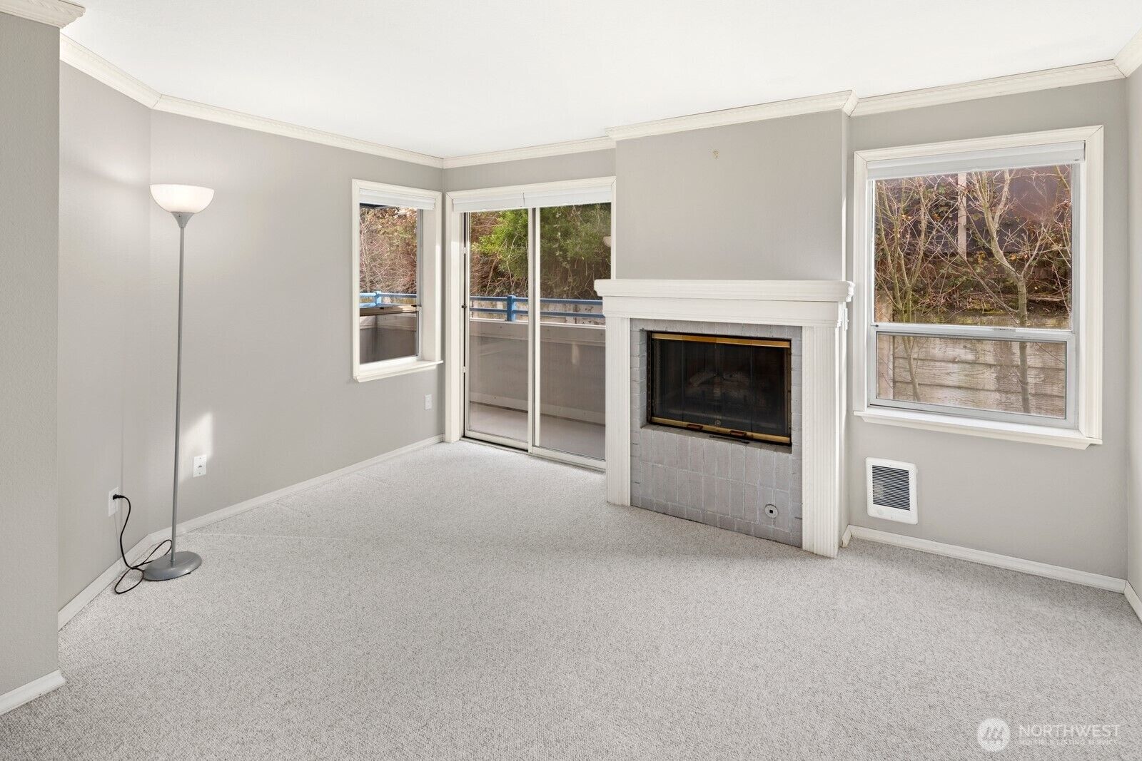 Property Photo: 2244 13th Avenue W 407 WA 98119