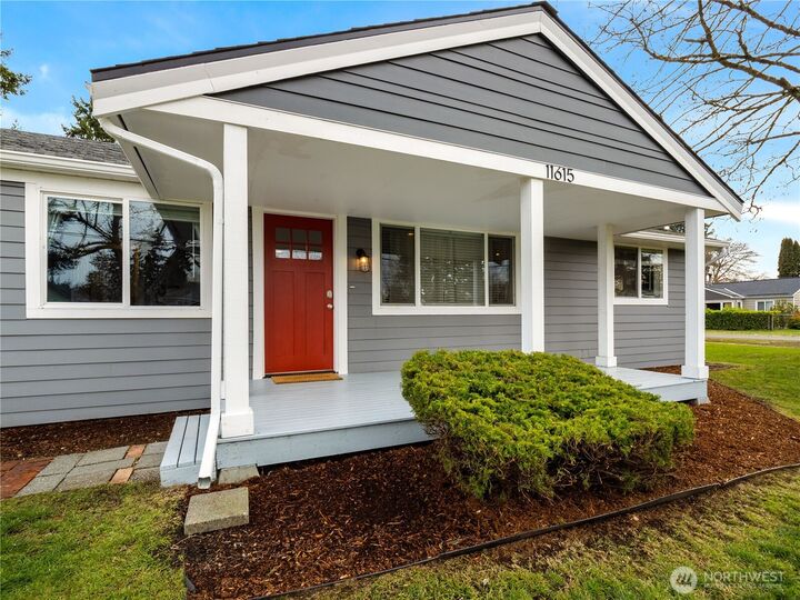 Property Photo:  11615  Sheridan Avenue S  WA 98444 