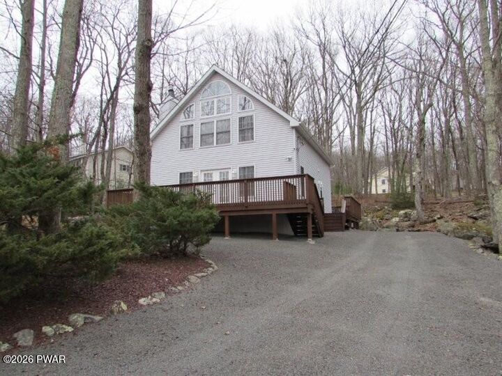 Property Photo:  121 Canterbrook Drive  PA 18428 