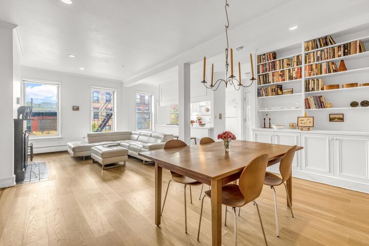 Property Photo:  676 Union Street Th  NY 11215 