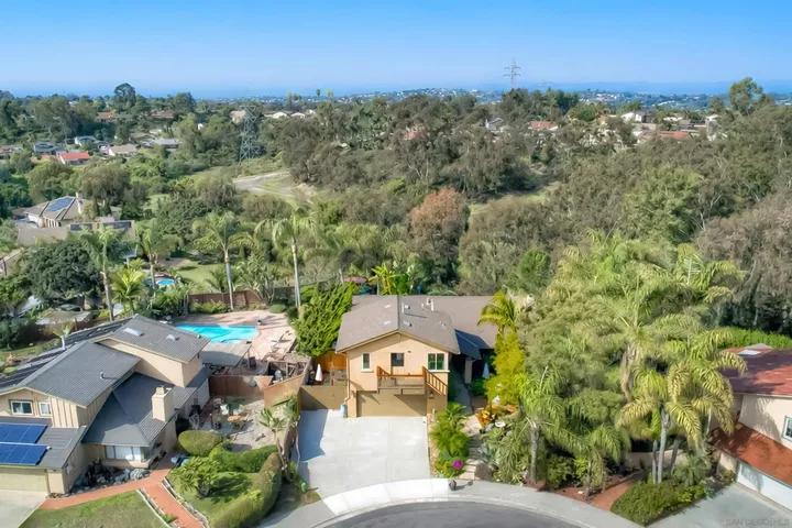 Property Photo:  2726 Naples Ct  CA 92010 