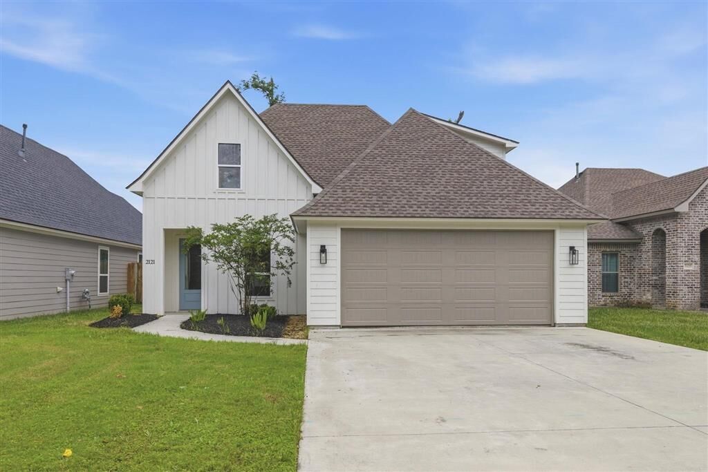 Property Photo:  2121 Aubrianna Lane  LA 70663 