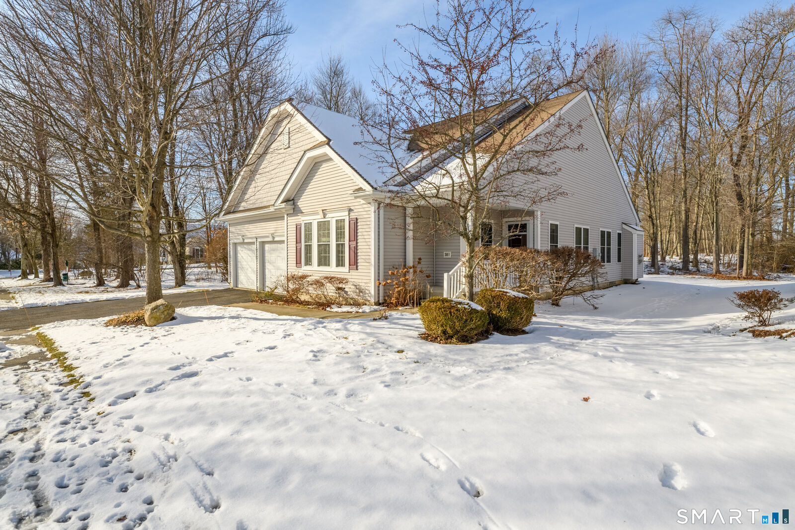 Property Photo:  301 Fairway Drive 301  CT 06478 