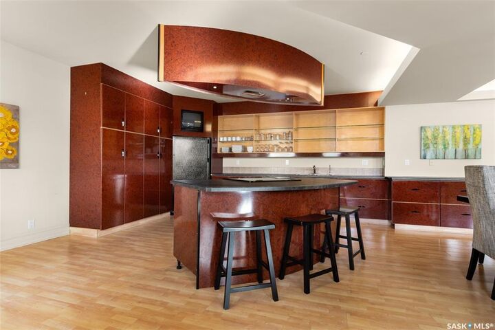 1821 Scarth Street 300 — photo 1