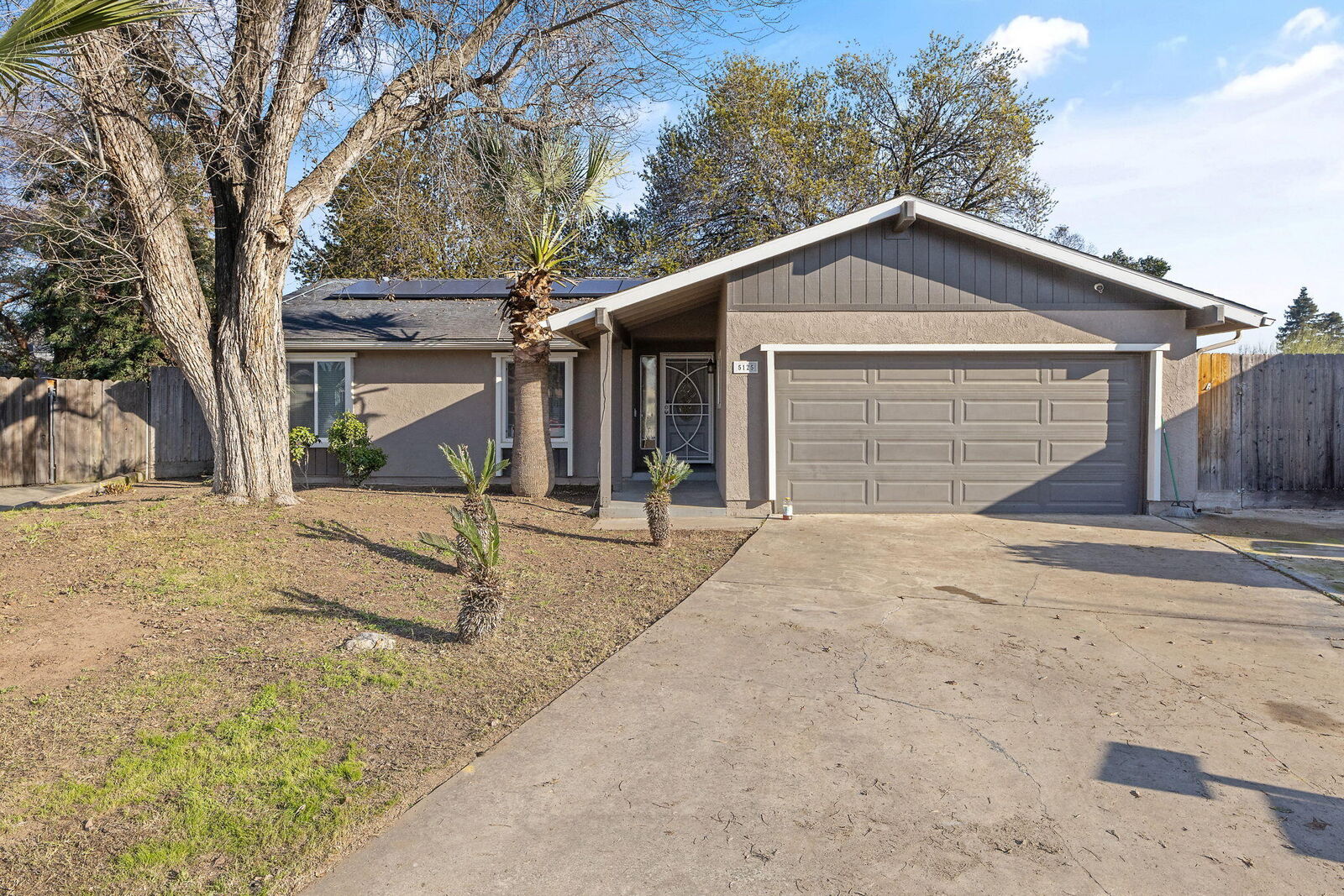 Property Photo: 5125 W Feemster Court CA 93277