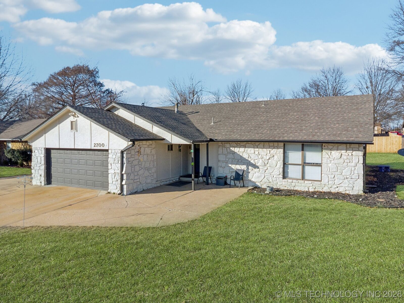 Property Photo:  2700 E El Paso Street  OK 74014 