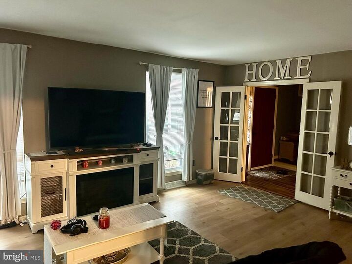 Property Photo:  100 Pin Oak Drive  NJ 08068 