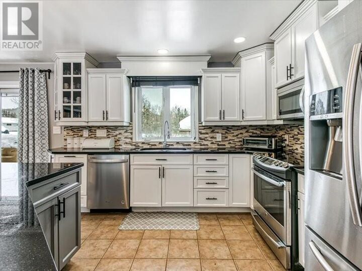 Property Photo: 10 Riverbend Road ON P3E 4N1