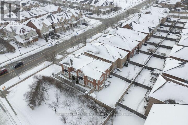 Property Photo:  8 Valley Vista Drive  ON L6A 0Z2 