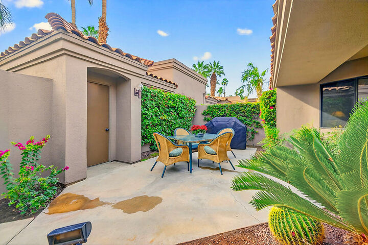 Property Photo: 38612 Wisteria Drive CA 92211