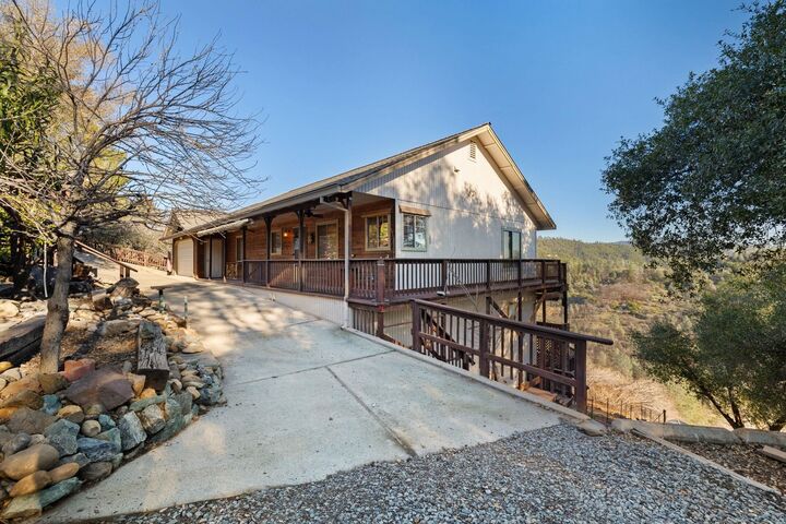 Property Photo: 21239 Pokie Dr CA 95372