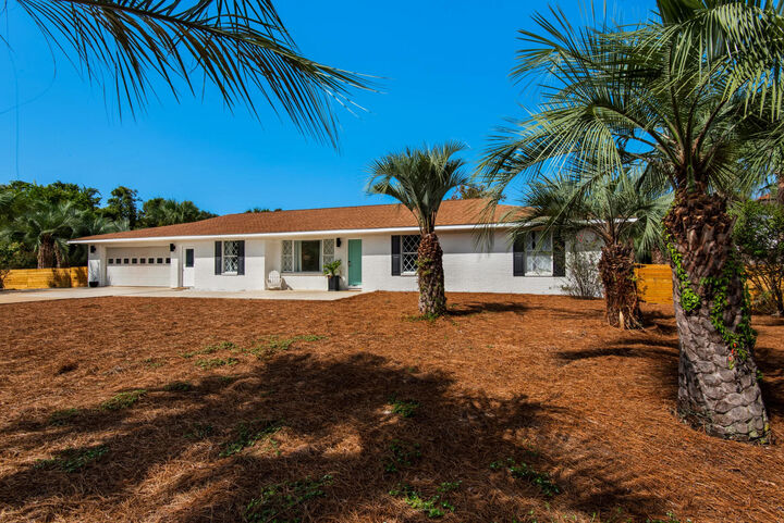 Property Photo: 58 Overlook Drive FL 32550