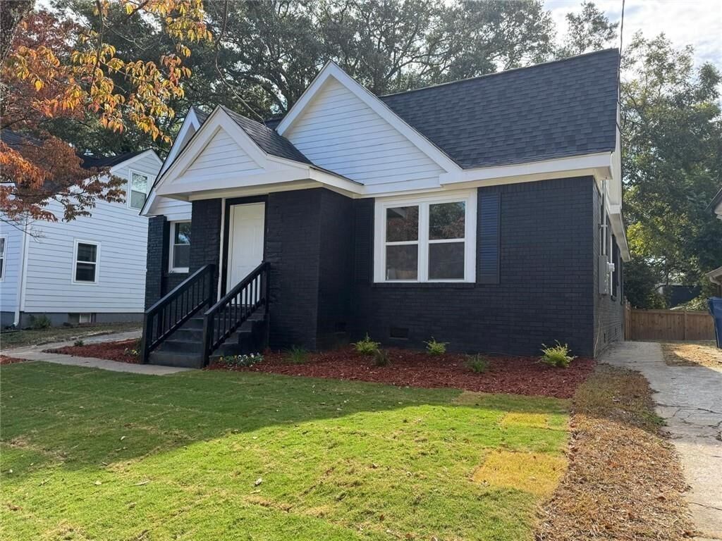 Property Photo:  1332 Thurgood Street SW  GA 30314 