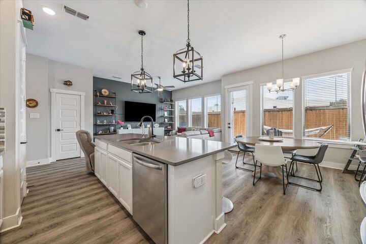 Property Photo:  964 Ford Pines Lane  TX 77091 