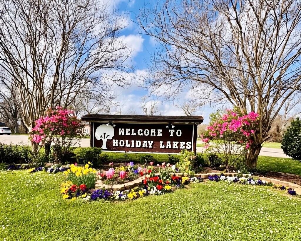 Property Photo:  Lots 641,639,637 Marshall Avenue  TX 77515 