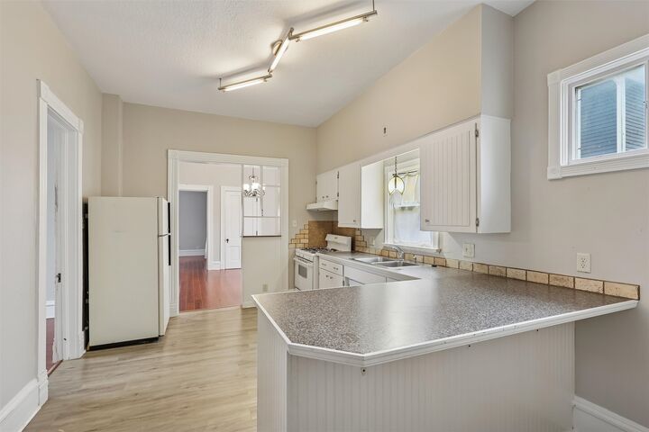 Property Photo:  521 Division Street  IA 50036 