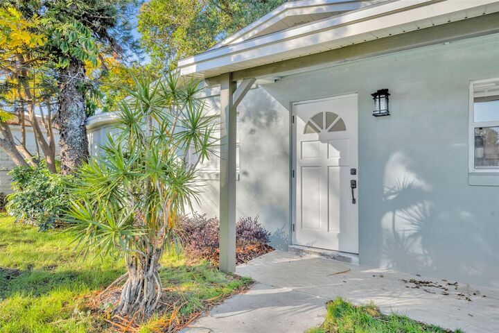 Property Photo: 1224 Helen Street FL 32703