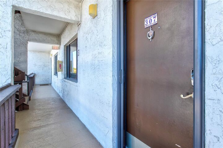 Property Photo:  1602 Stickney Point Road 307  FL 34231 