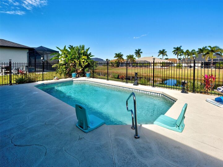 Property Photo:  77 Medalist Road  FL 33947 