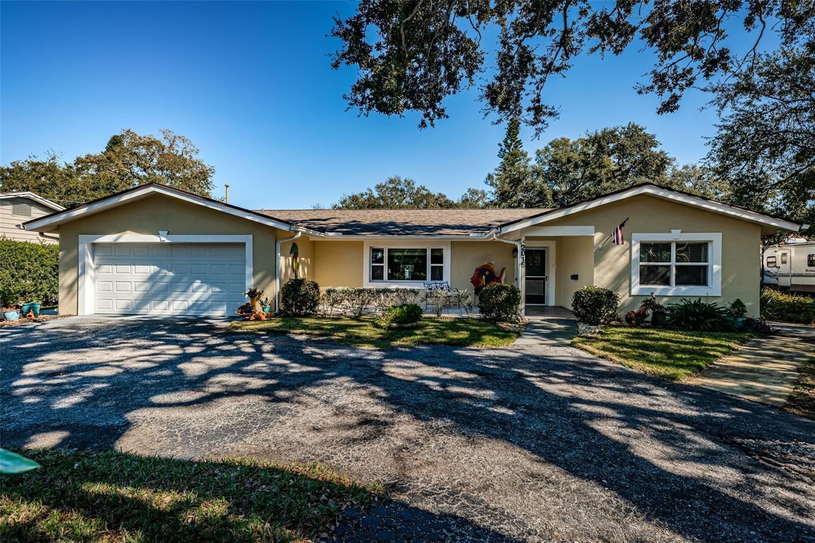 Property Photo:  2015 Park Street N  FL 33710 