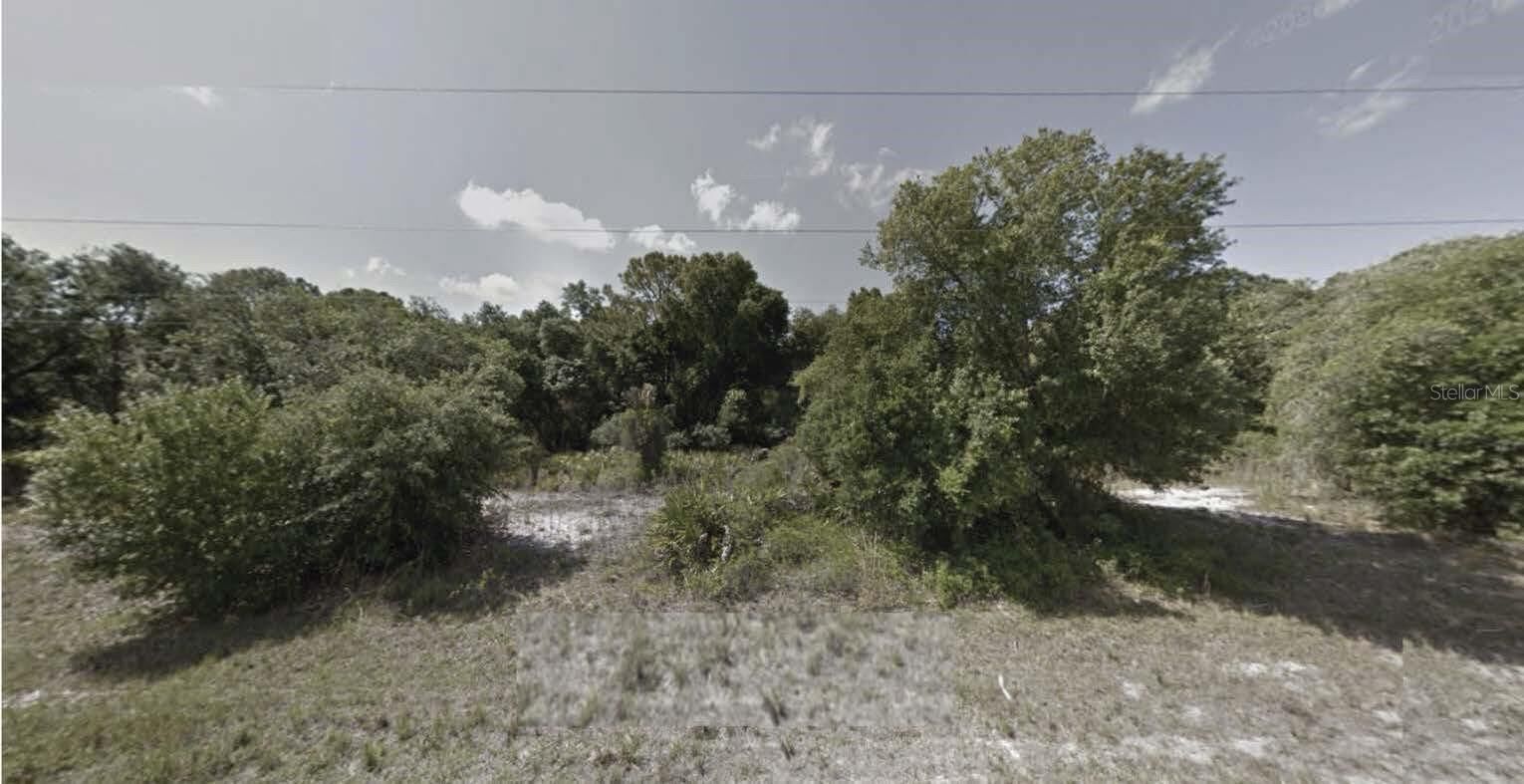 Property Photo:  Fronda Avenue  FL 34291 
