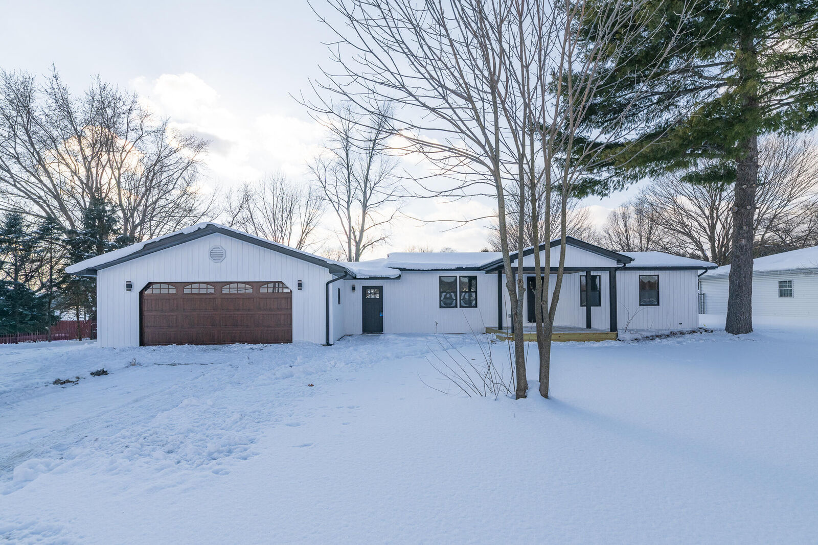 Property Photo:  70908 Elkhart Road  MI 49112 