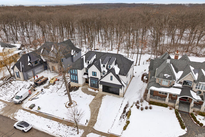 Property Photo:  1544 Linden Circle  IL 60439 