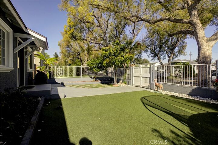 Property Photo:  7007 Murietta Avenue  CA 91405 