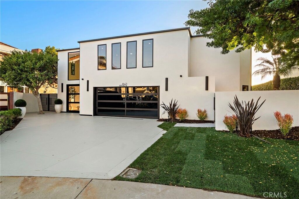 Property Photo:  16471 Barnstable  CA 92649 