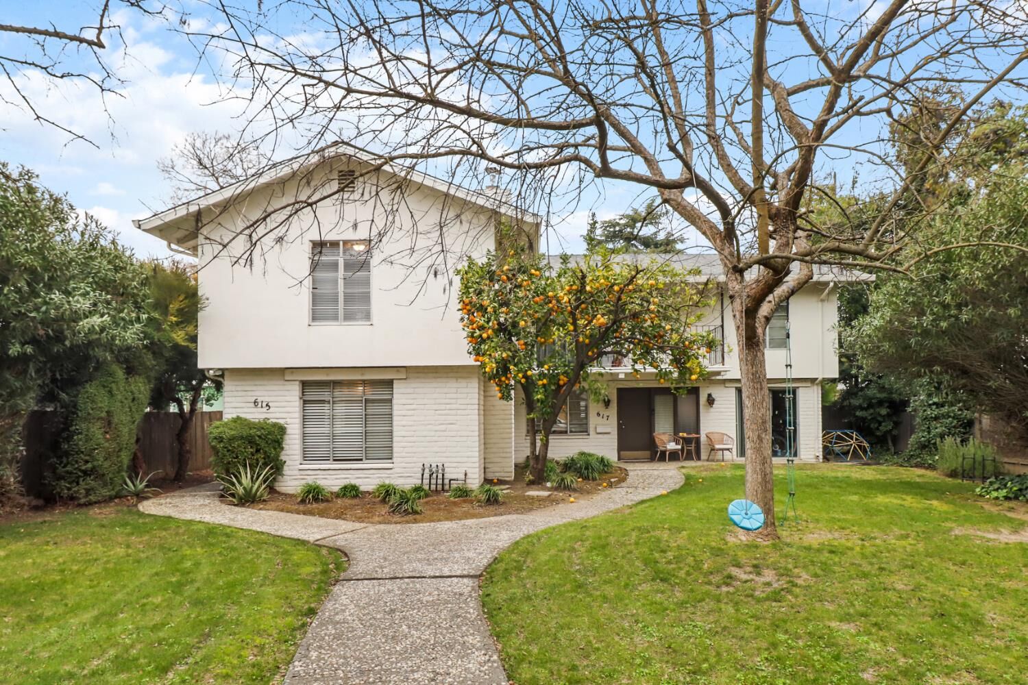 Property Photo:  615 11th Street  CA 95616 